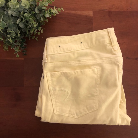pale yellow skinny jeans
